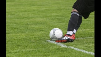 Kapten Tak Bebas Protes Wasit Lagi, Ini 5 Aturan Baru IFAB yang Diterapkan PSSI Untuk Semua Liga di Indonesia