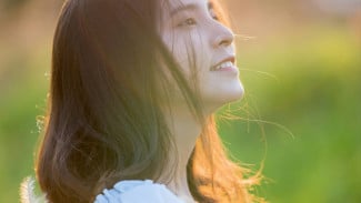 Rahasia Aura Pengasihan Alami Weton Jumat Kliwon yang Bikin Semua Orang Terpesona