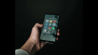 Baru 3 Bulan Menikah, Suami di Tuban Nekat Jual Istri via MiChat Tarif Rp 150 Ribu Sampai Rp 300 Ribu Sekali Kencan