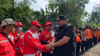 Wabup Dimas Ikut Tinjau Perkembangan Pencarian Korban Laka Air di Sungai Klawing Purbalingga