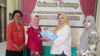 Bayi Perempuan Temuan di Sijeruk Pekalongan, Diserahkan ke Panti Sosial Wiloso Tomo Salatiga