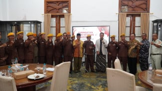 Peringatan Hari Veteran Nasional 2025, Bupati Cilacap Ajak Warga Lestarikan Semangat Perjuangan Para Pahlawan