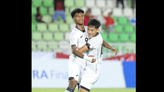 Selebrasi Berujung Nyungsep, Striker Timnas Indonesia U17 Jatuh ke Parit Usai Cetak Gol