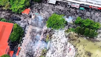 Merinding! Pantauan Lewat Kamera  Drone Aksi Demo di Pati Mencekam, Penembakan Gas Air Mata