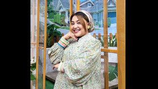 Suami Mpok Alpa Ungkap Awalnya Dugaan Kantong Susu Tersumbat Ternyata Gejala Kanker Hingga ke Paru Paru