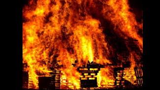 Detik Detik Sumur Minyak di Blora Meledak, Api Membumbung Tinggi ke Langit