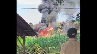 Kebakaran Sumur Minyak Ilegal di Blora Belum Padam, Sekolah Terpaksa Diliburkan