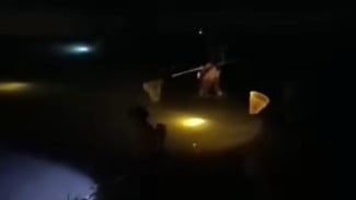 Geger! Aktivitas di Sungai Bendungan Kletak: Warga Keluhkan Adanya Penyetruman Ikan