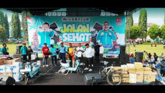 Jalan Sehat HUT RI ke-80 Meriah, Ribuan Warga Tumpah Ruah di Alun-alun Purbalingga