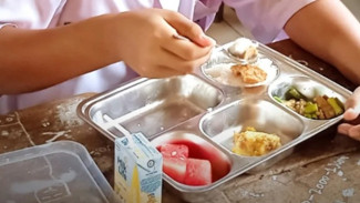 Muncul Dugaan Food Tray MBG Impor dari China Mengandung Babi, IPNU Lakukan Uji Lab