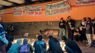 Aksi Seribu Lilin Purwokerto: Ojol, Mahasiswa, dan Warga Bersatu Doakan Alm Affan Kurniawan