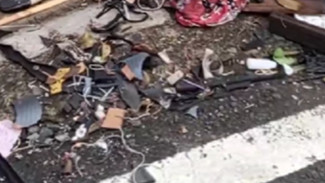 Pedih! Sepatu Pelanggan Hilang Dijarah Pendemo, Idris Tukang Sol 63 Tahun di Banyumas Bingung Bertanggung Jawab