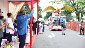 Meriah! Karnaval Mobil Hias di Banyumas, 180 Kendaraan Turut Meramaikan