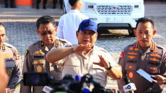 Presiden Prabowo Tegaskan Polri Terluka Saat Amankan Demo Dapat Kenaikan Pangkat Luar Biasa