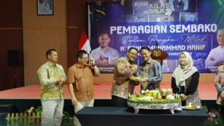 Spesial Ultah ke-29, Bupati Fahmi Bagikan 2.000 Paket Sembako untuk Masyarakat Purbalingga