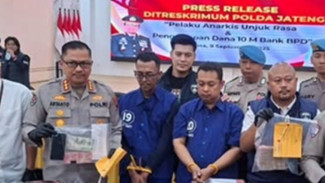 Istri Sopir Bank Jateng Ungkap Rasa Malu Usai Suami Gondol Rp10 Miliar, Anaknya Dibully