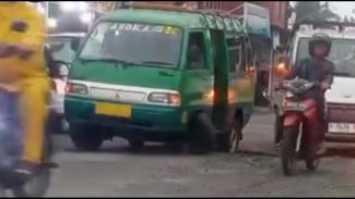 Bupati Fahmi Ikut Berkomentar Usai Angkot Alami Patah As Roda di Padamara, Purbalingga