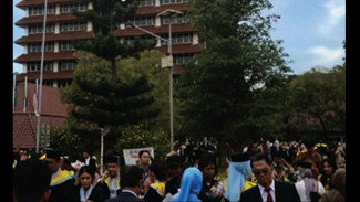 Viral! Rektor UI Diteriaki Zionis di Acara Wisuda, Apa Pemicunya