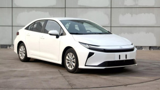 Toyota Corolla Facelift Terbaru 2025 Hadir di China, Desain Depan Mirip Prius Bikin Mobil Ini Tampak Lebih Futuristis