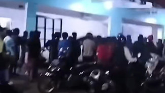 Kecelakaan di Cilongok Banyumas Libatkan Mobil Pajero Sport Menabrak Ruko Hingga Kendaraan Terparkir