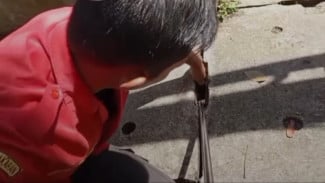 Evakuasi Kunci Sepeda Motor Terjatuh di Area Kampus Fakultas Pertanian Unsoed Purwokerto