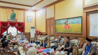 Kisah di Balik Mediasi Siswi Gagal Aubede Klaten: Kepsek Dimutasi, Guru Jadi Tenaga Administrasi