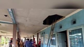 Geger! Seorang Pria Diduga Tewas  Tersengat Listrik di Atas Eternit Gudang Pakan Ikan Purwokerto