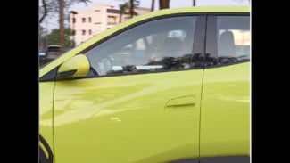 Syok! Parkir 4 Hari di Soekarno Hatta, Pemilik Mobil Listrik BYD M6 Bayar Rp1,2 Juta