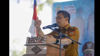 Atap Gedung KPT Brebes Rp110 Miliar Ambruk, Gubernur Jateng Pastikan Layanan Publik Tetap Jalan