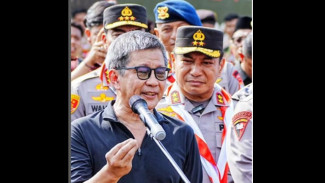 Viral! Rocky Gerung Sindir PNS Pamer S2 Saat Debat di UMKO Lampung