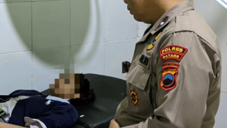 Diduga Akibat Rem Mendadak! Dua Siswi SMK Alami Kecelakaan Usai Pulang Magang di Batang