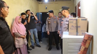 Program bedah rumah Polres Wonosobo di Desa Sedayu.