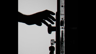 Teror Ketuk Pintu Misterius di Banyumas: Pintu Warga Diketuk, Pelaku Tak Pernah Tampak