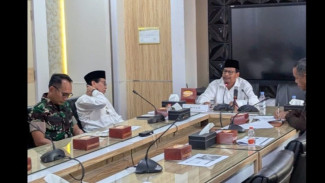 Antrian Kapal 15 Hari di Pelabuhan Sluke Rembang, Inilah Alasan Pemkab Rembang Dorong Tambatan Alternatif