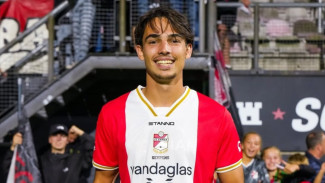 Diabaikan Timnas Indonesia, Bek Keturunan Semarang Ini Justru Raih Prestasi Gemilang dan Jadi Sorotan Liga Belanda