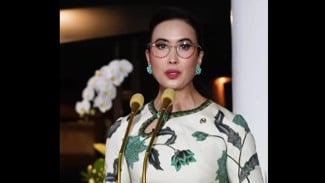 Menpar Widiyanti Buka Suara Soal Gosip Mandi Air Galon di Labuan Bajo: Itu Hanya Karangan