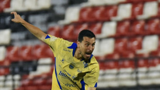 Bicara Teknis, Thom Haye Bicara Ada Pengalaman Baru saat Dirinya Main di Liga Indonesia