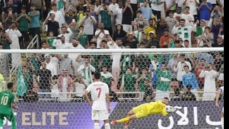 Patrick Kluivert Optimistis Maarten Paes Bisa Jadi Tembok Kokoh Garuda Lawan Arab Saudi dan Irak