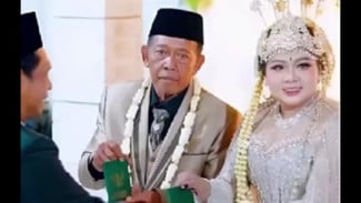 Pernikahan Kakek Tarman dan Gadis 24 Tahun Penipuan: Cek Mahar Rp3 Miliar Ternyata Kosong, Kakek Bawa Kabur Motor Mertua