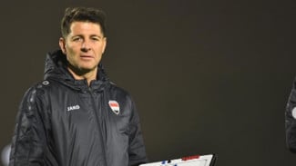 Kursi Pelatih Patrick Kluivert Goyang, Nama Jesus Casas Mencuat ke Permukaan