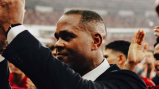 Media Eropa Ikut Sorot Pemecatan Patrick Kluivert, Sebut Eks Barca dan Newcastele Awalnya....