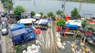 Banjir Meluas di Jateng, Semarang Jadi Sorotan! Pompa Air Tak Mampu Bendung Curah Hujan