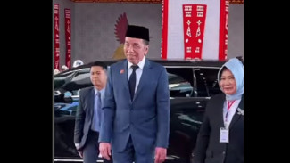 Jokowi Akhirnya Angkat Bicara Soal Utang Whoosh: Transportasi Umum Itu Layanan Publik