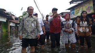 Rp4 Miliar Bantuan Mengalir! Ini Langkah Cepat Kemensos Tangani Banjir di Semarang, Demak, dan Pati