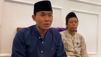 Viral di Medsos Hari Ini: Respons Menohok Gus Elham Setelah Videonya Cium Anak Picu Dugaan 