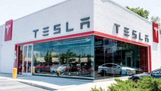 Tesla Dikabarkan Siap Adopsi CarPlay demi Penuhi Kebutuhan Pengguna iPhone