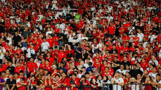 Status Pelatih Timnas Indonesia Masih Misteri, Timur Kapadze Sebut Fans Garuda Paling Bersemangat di Asia