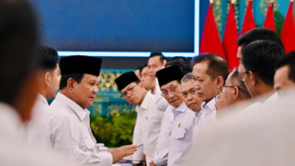 Presiden Sebut Banyak Pejabat “Menghamba” pada Aturan hingga Lambat Bergerak