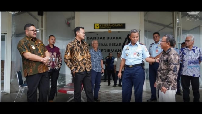 Bupati Purbalingga dan wakil Survey Bandara Jenderal Besar Soedirman