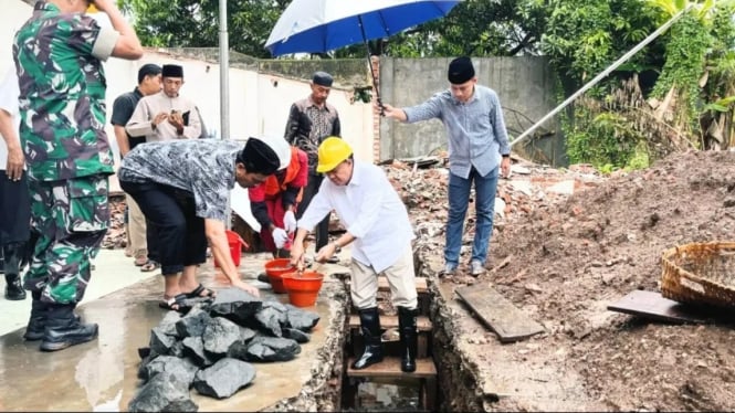 Peletakan Batu Pertama Gedung Majelis Tahfidzul Quran Baitussalam